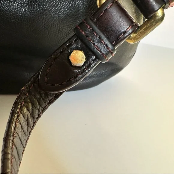 Marc Jacobs Classic Q Hillier Hobo Pebbled Leather Bag Black Brown Gold Hardwear - Picture 11 of 16